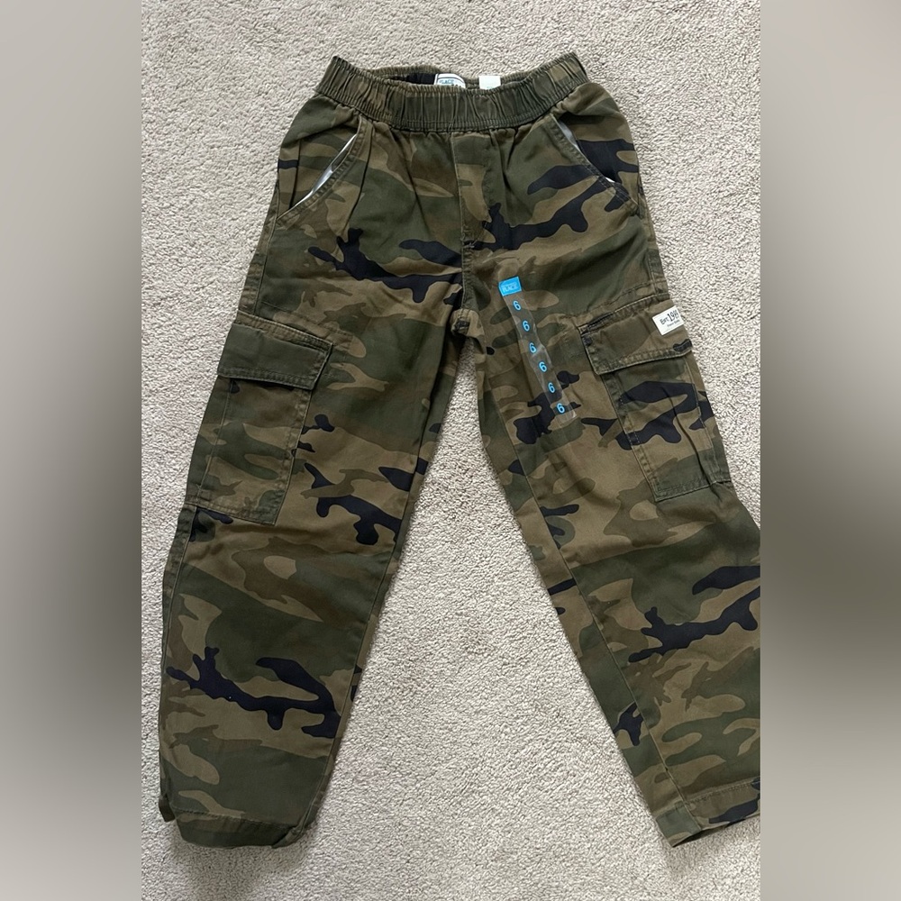 New With Tags Children's Place Kids Camouflage Cargo Pants Size 6